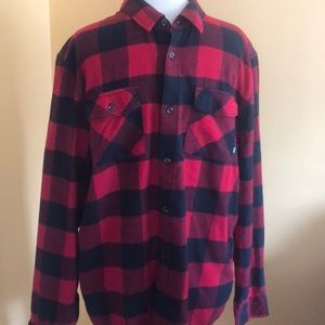Classic fit sz large Van’s red/black flannel